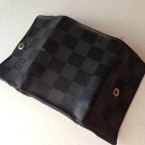 Louis Vuitton, Damier Graphite 6-Hooks Key Case - Picture 11 of 16